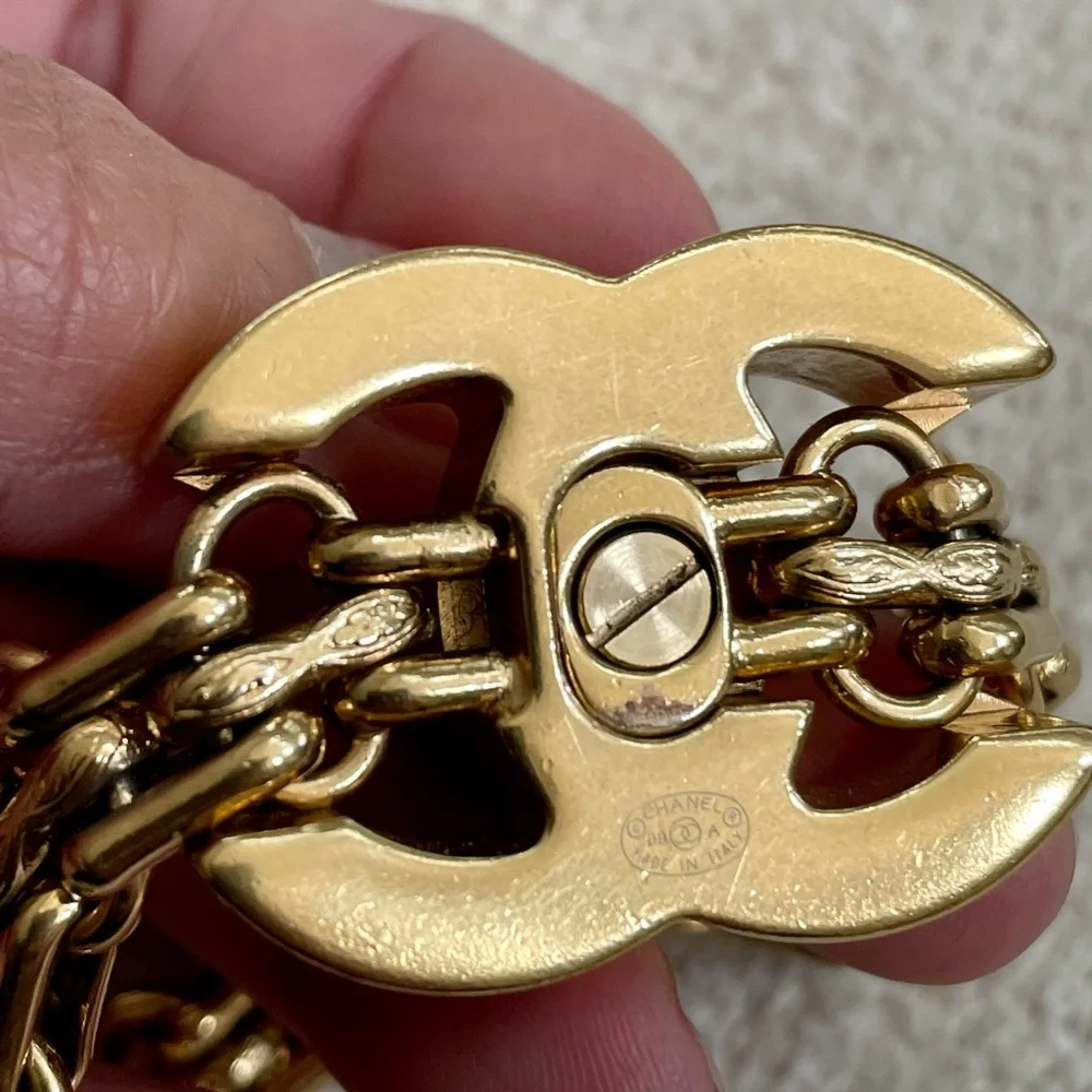 Chanel CC Turnlock Reissue Chain Link Bracelet - Picture 8 of 14